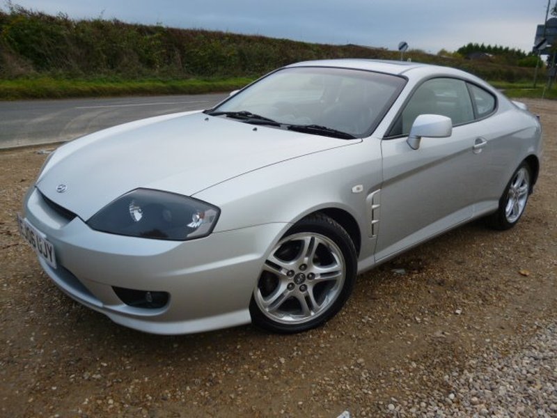 HYUNDAI COUPE
