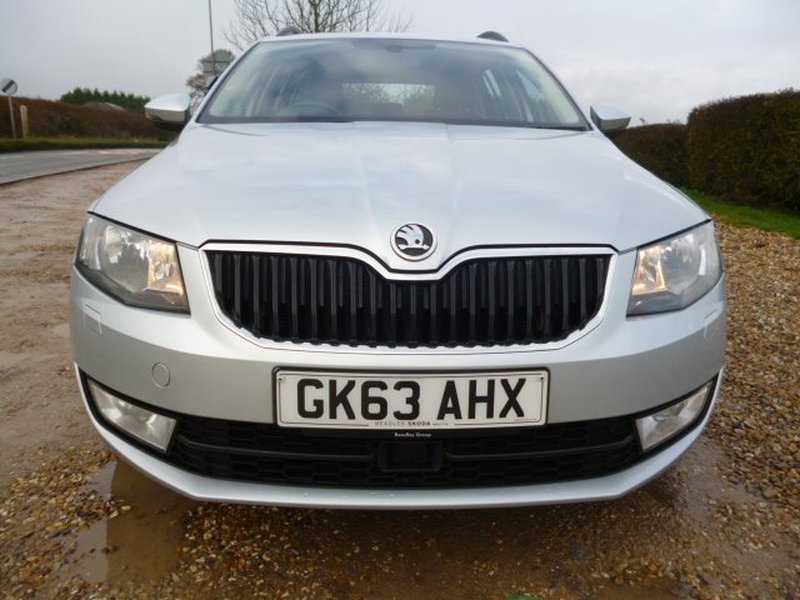 View SKODA OCTAVIA ELEGANCE 2.0 TDI CR DSG