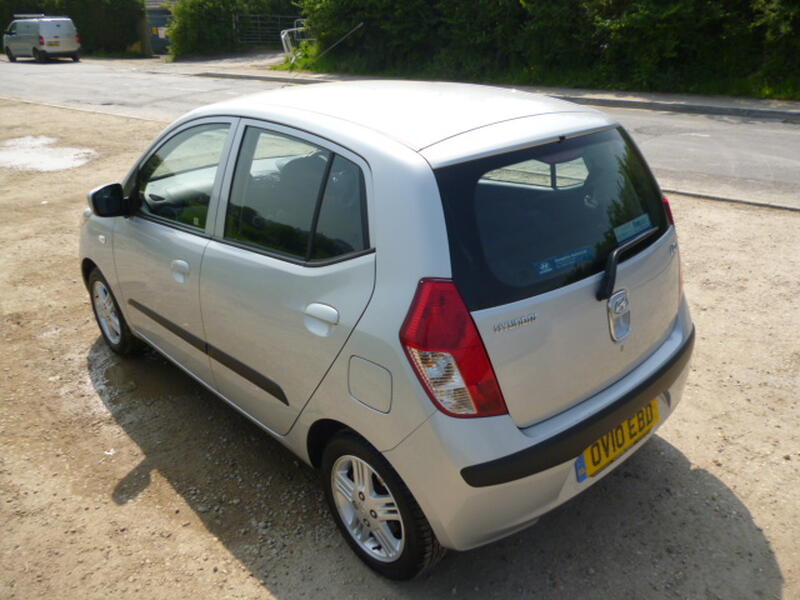 HYUNDAI I10