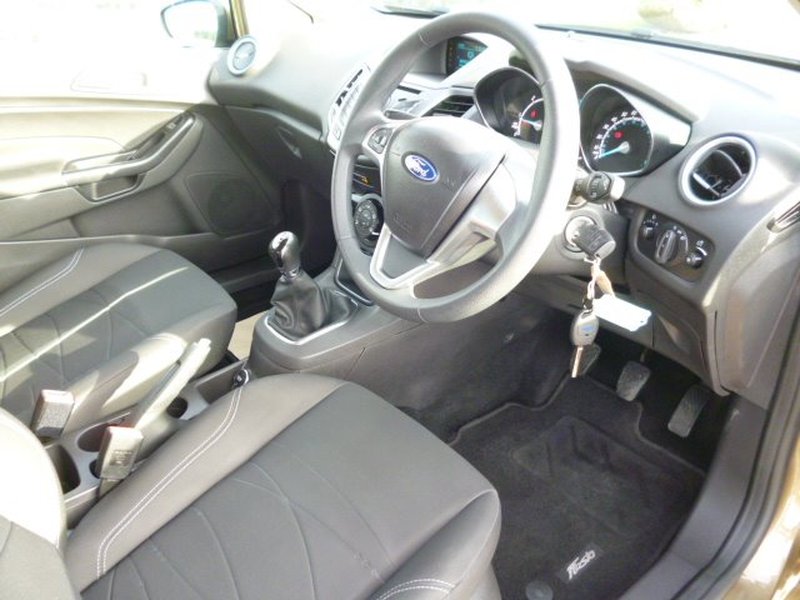 FORD FIESTA