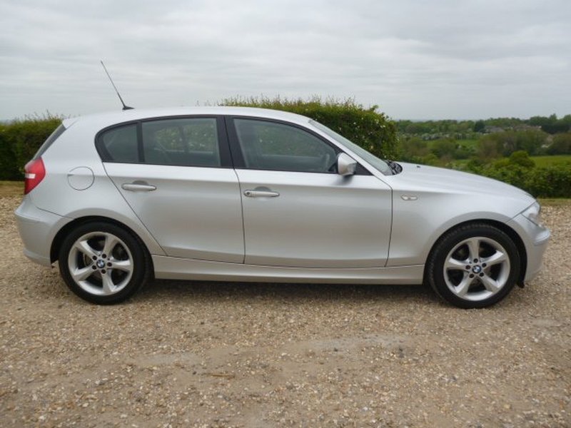 View BMW 1 SERIES 118D SPORT ONLY 31000 MILES