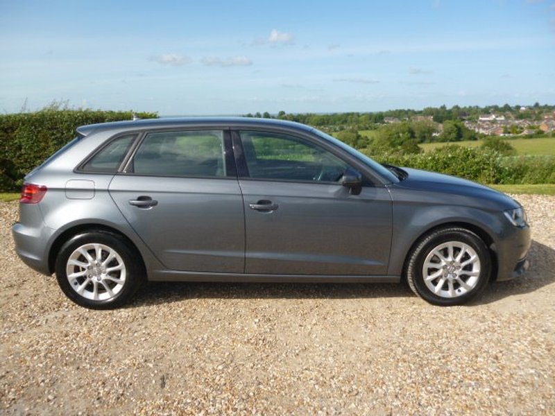 View AUDI A3 1.6 TDI SE SPORTBACK