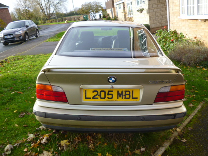 BMW 3 SERIES