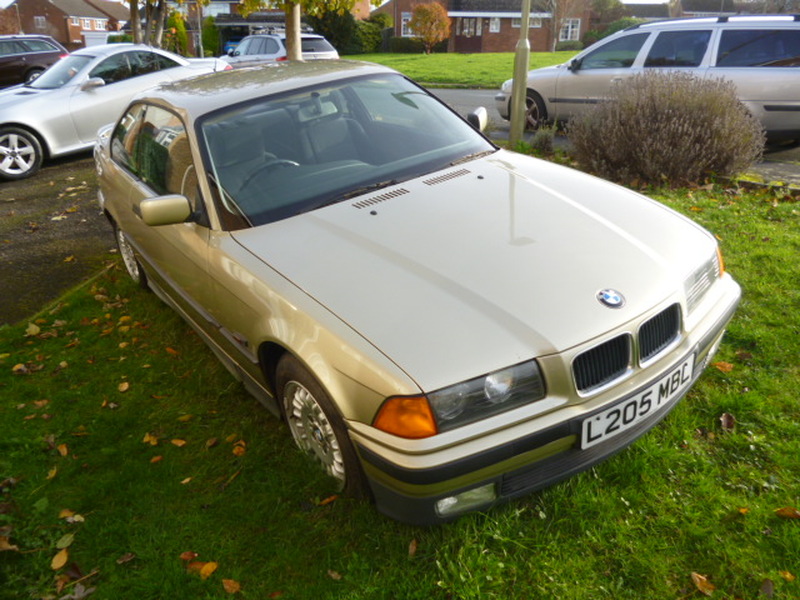 BMW 3 SERIES