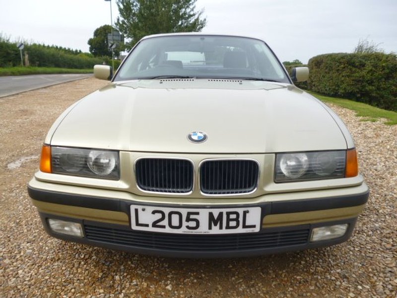 BMW 3 SERIES