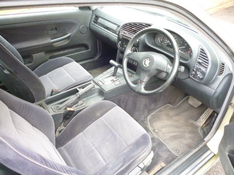 BMW 3 SERIES