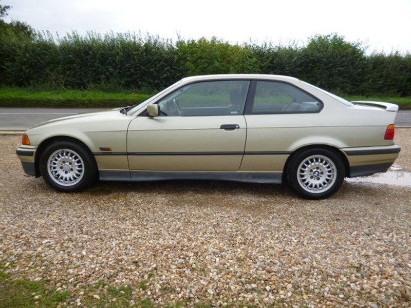 BMW 3 SERIES