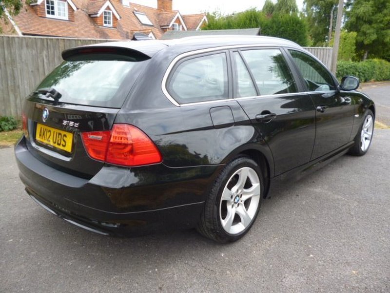 View BMW 3 SERIES 318D EXCLUSIVE EDITION TOURING