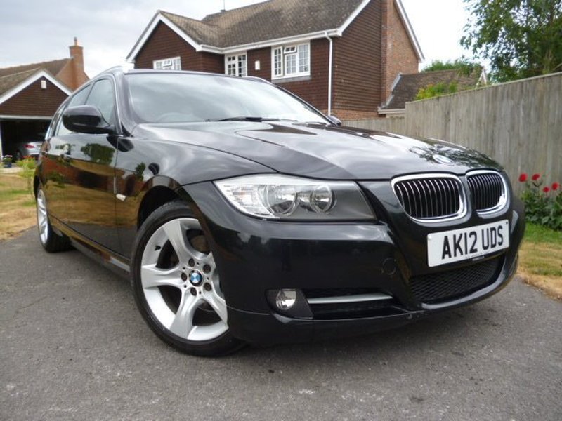 View BMW 3 SERIES 318D EXCLUSIVE EDITION TOURING