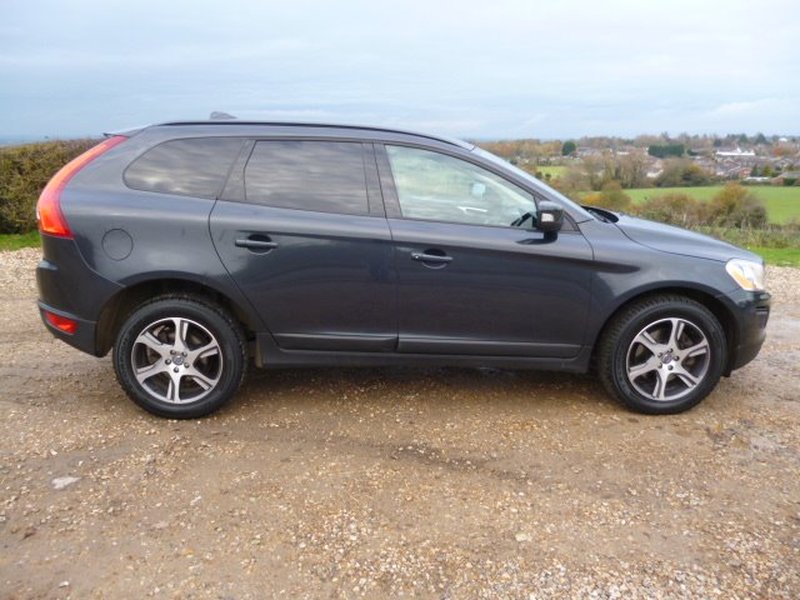 View VOLVO XC60 D3 ES AWD