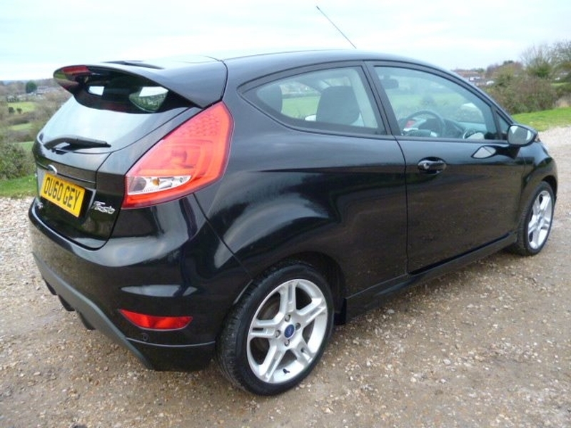 View FORD FIESTA ZETEC S 1.6 TDCI