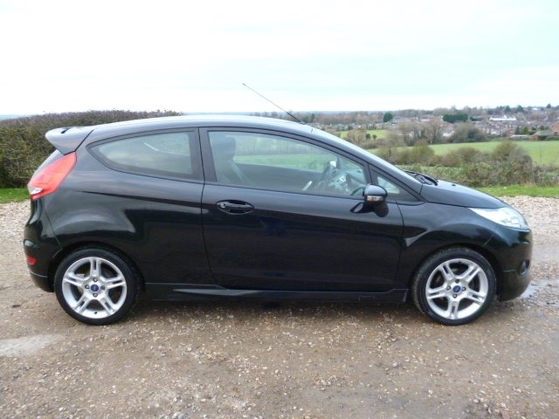 View FORD FIESTA ZETEC S 1.6 TDCI