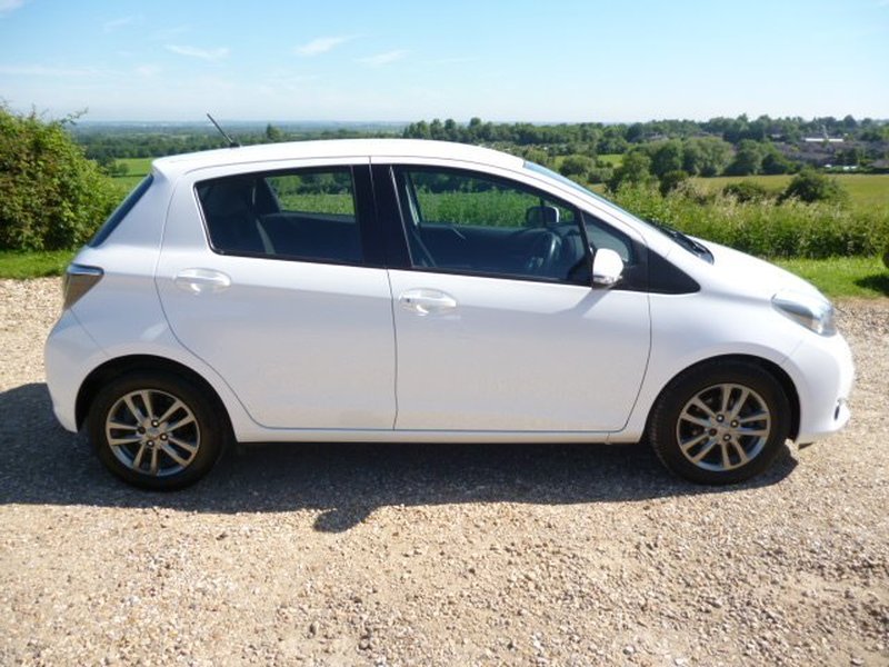 View TOYOTA YARIS 1.33 VVT-I ICON PLUS 5DR