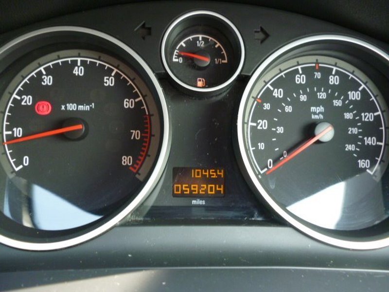 VAUXHALL ASTRA