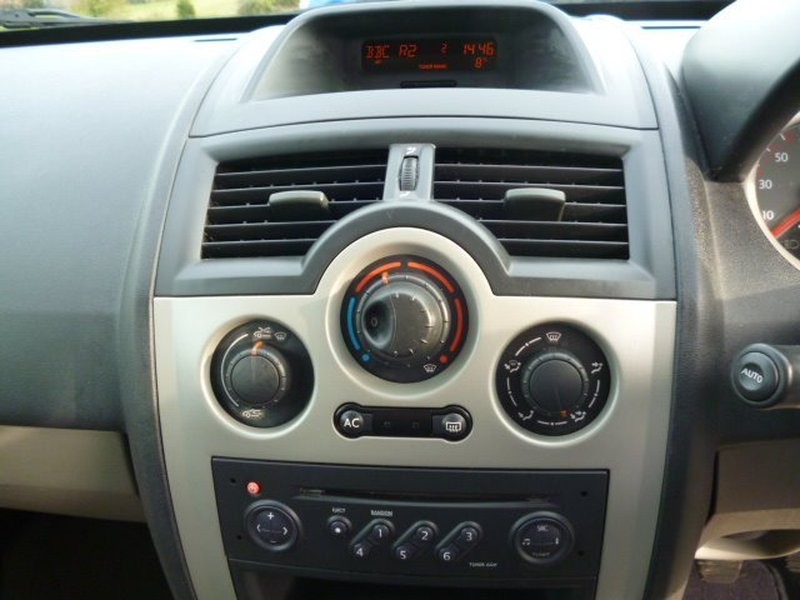 RENAULT MEGANE