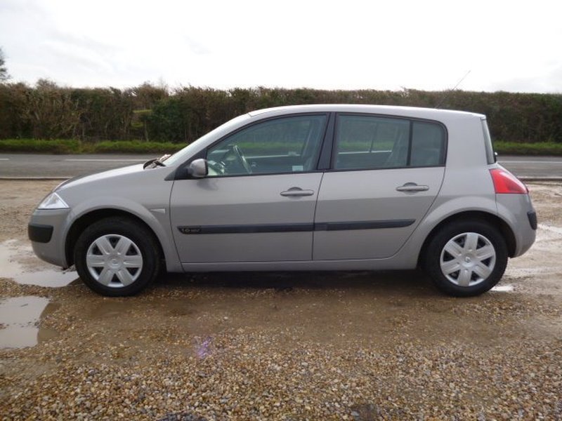 RENAULT MEGANE