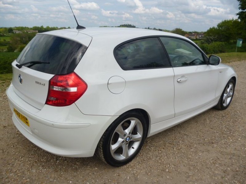View BMW 1 SERIES  118d SPORT 3DR DEMO + 1OWNER 77K