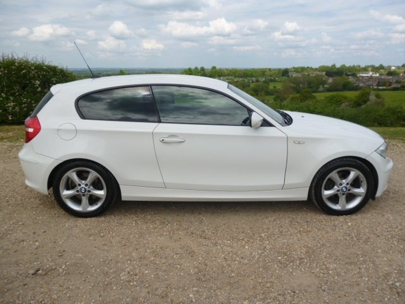 View BMW 1 SERIES  118d SPORT 3DR DEMO + 1OWNER 77K