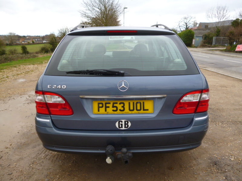 MERCEDES-BENZ E CLASS