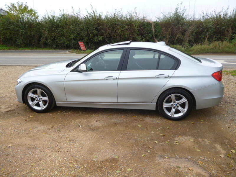 BMW 3 SERIES