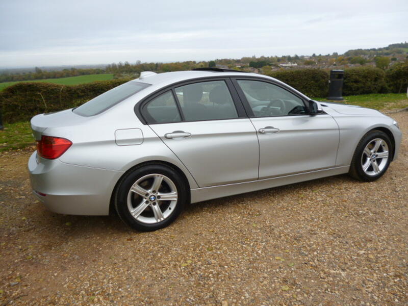 BMW 3 SERIES