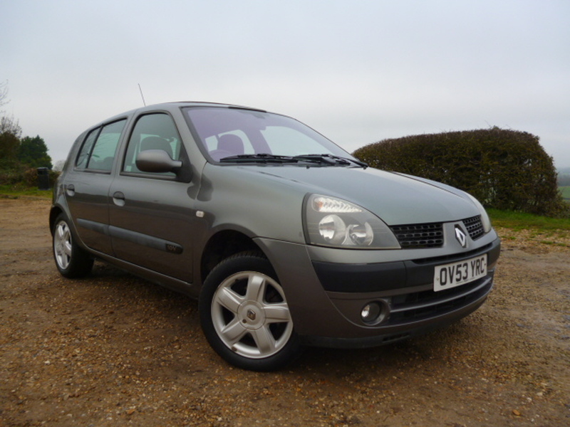RENAULT CLIO