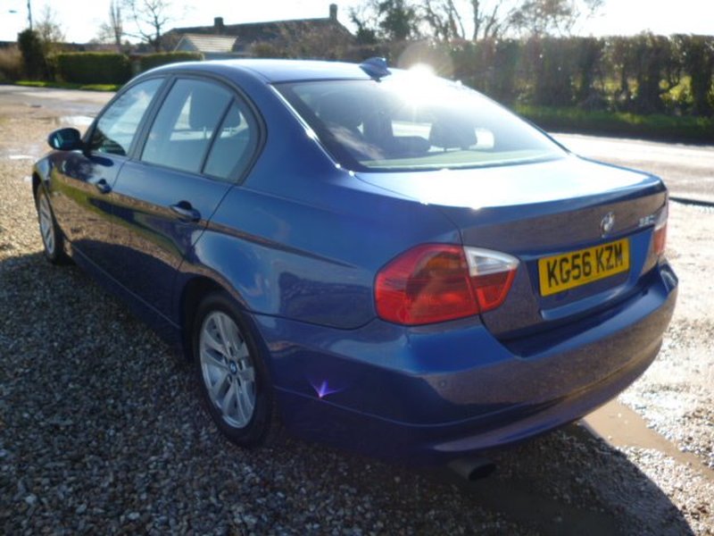 BMW 3 SERIES