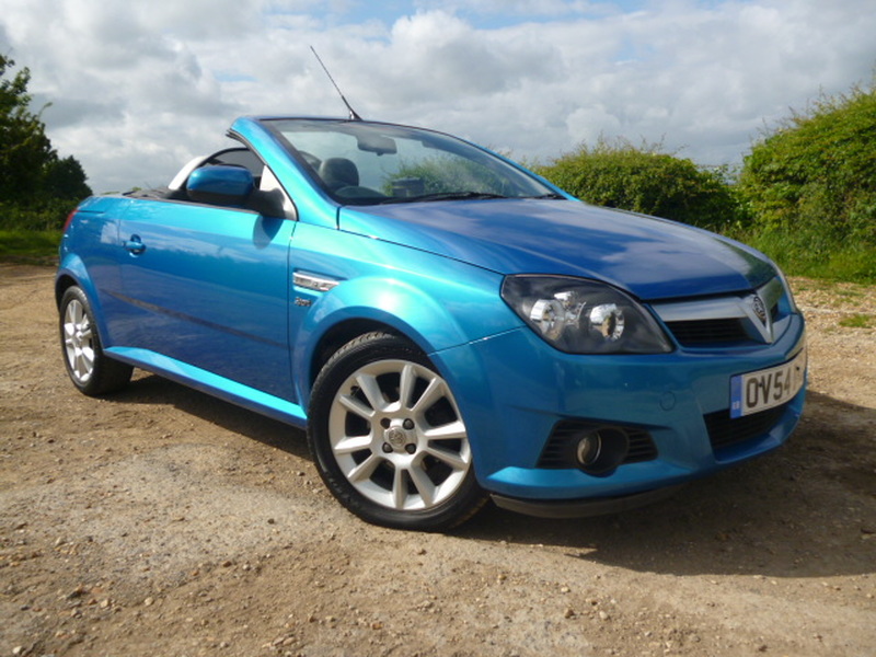 View VAUXHALL TIGRA 1.4 16V SPORT CONVERTIBLE DEMO + 1 OWNER, FULL VAUXHALL HISTORY, LOW MILES