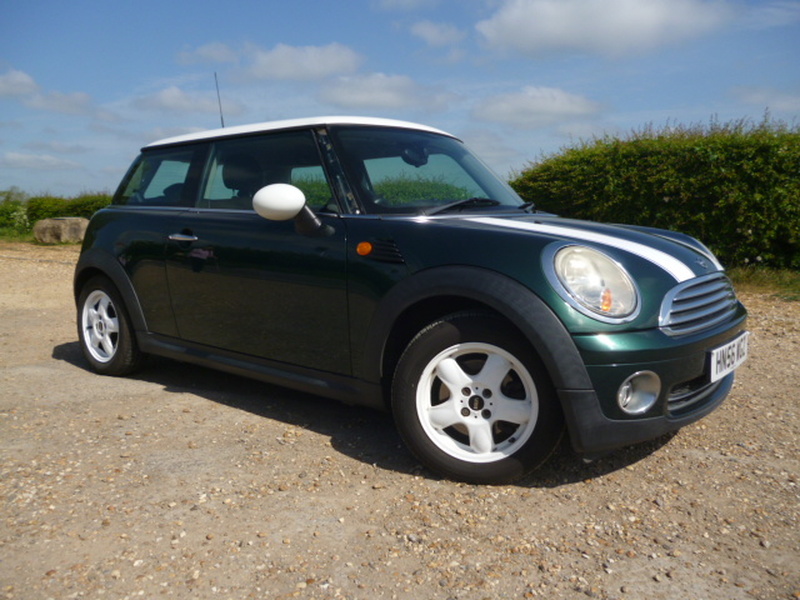 View MINI HATCHBACK 1.6 COOPER LOW MILES FSH PLEASE READ AD