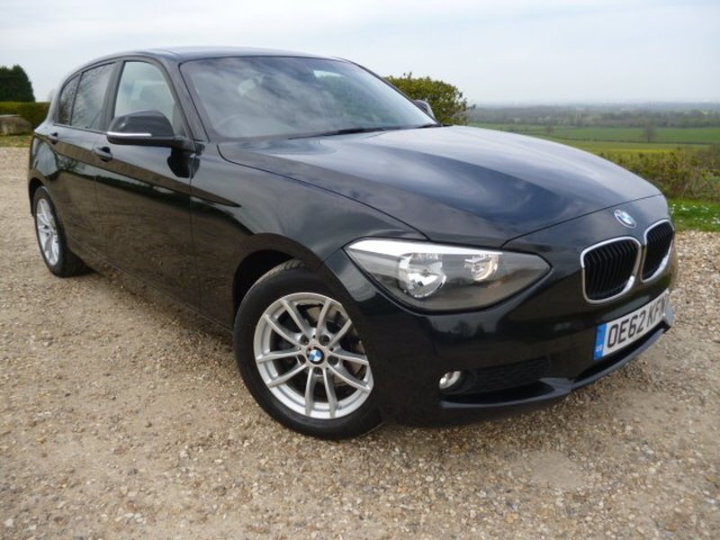 View BMW 1 SERIES 116D EFFICIENTDYNAMICS