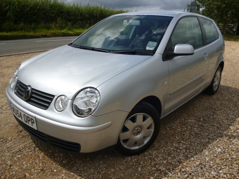 VOLKSWAGEN POLO